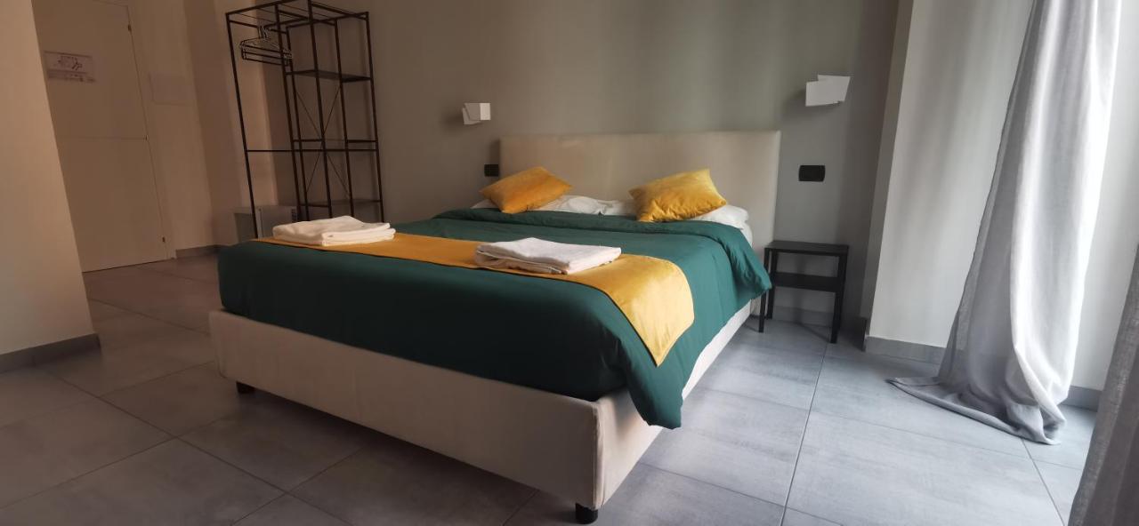 Hi Relais Rooms Napoli Eksteriør billede